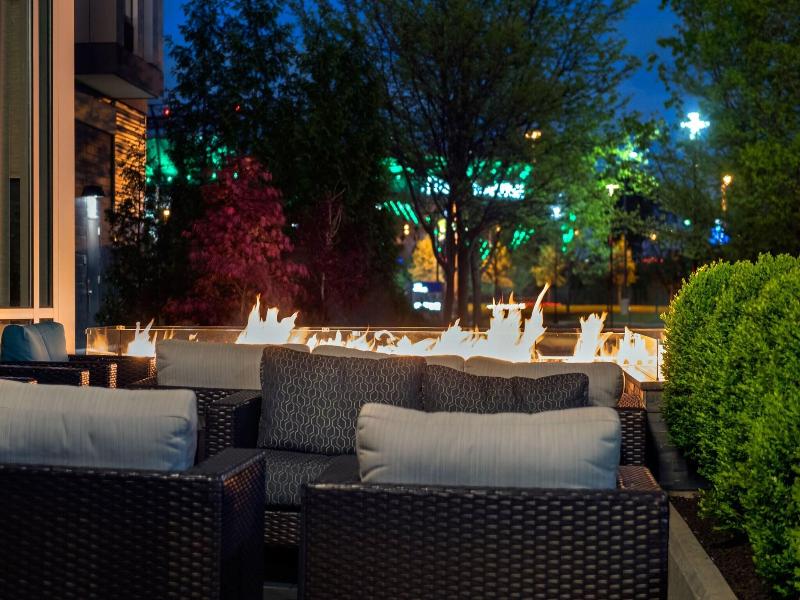 Courtyard Philadelphia South at The Navy Yard image