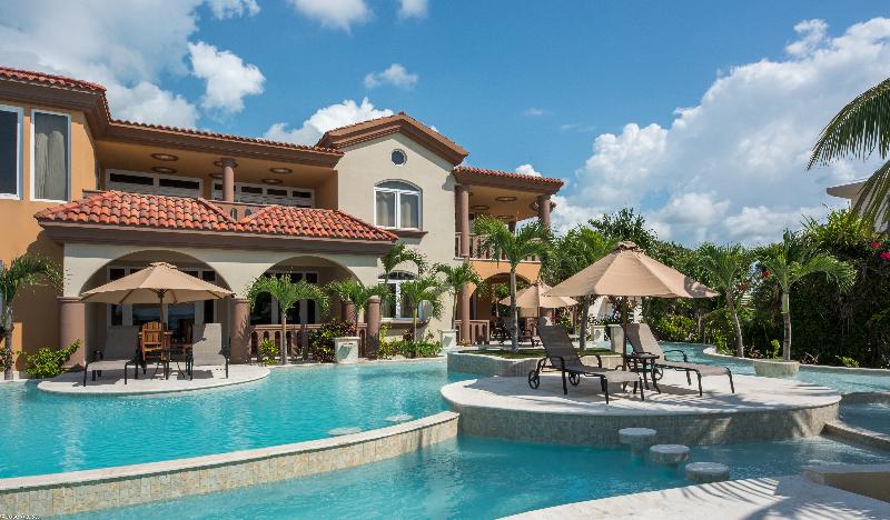 Belizean Cove Estates image