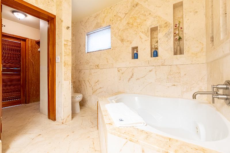 Belizean Cove Estates image