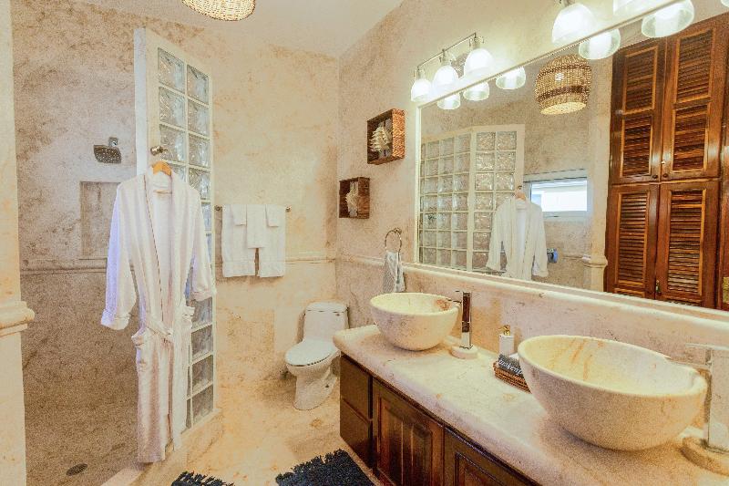 Belizean Cove Estates image