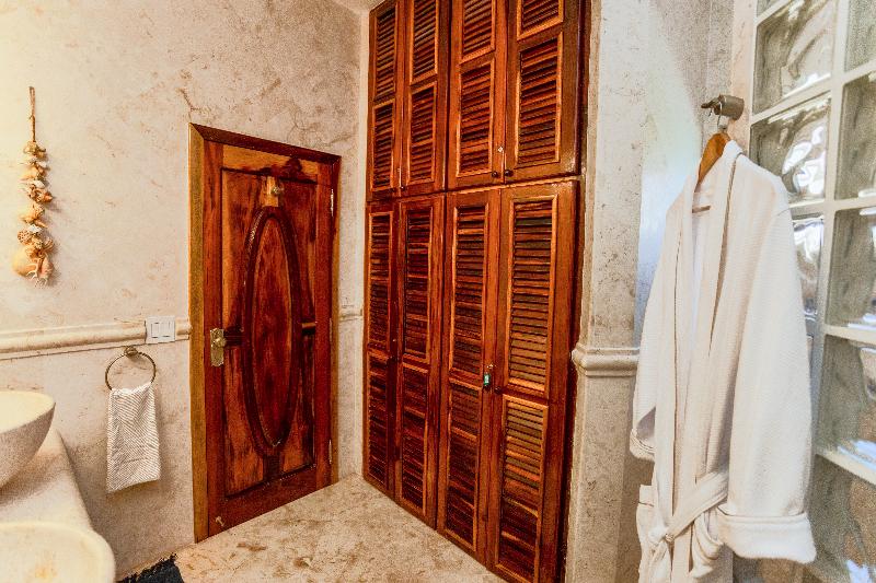 Belizean Cove Estates image