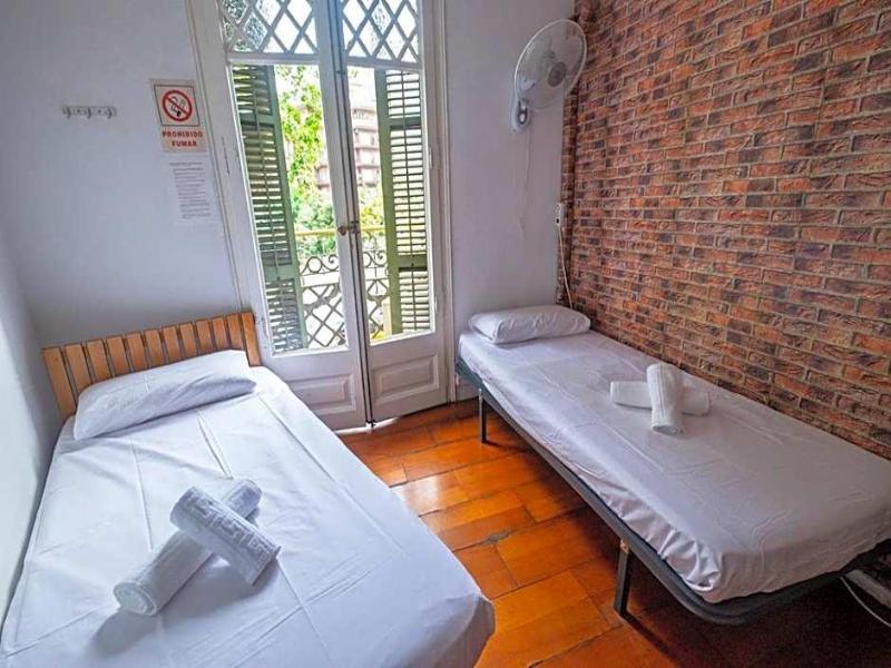 Diagonal House image