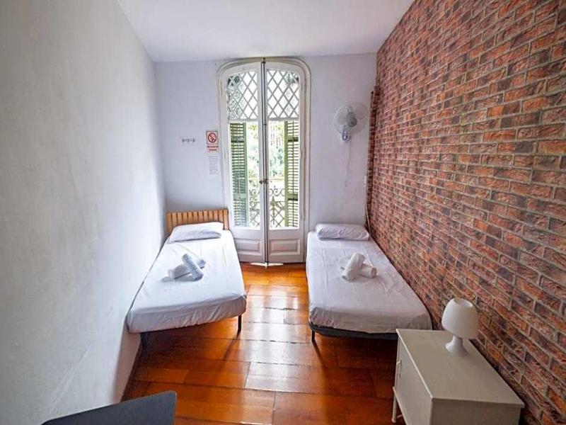Diagonal House image
