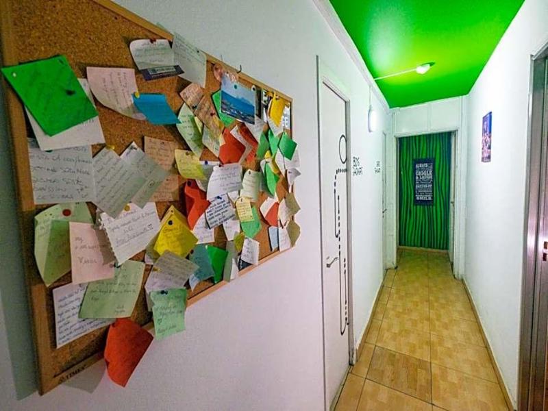 Diagonal House image