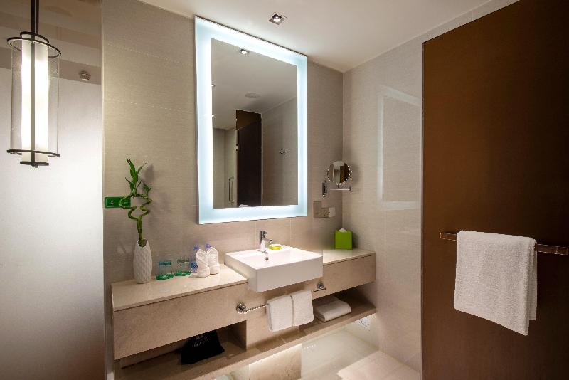 Junluxe Hotel Guangzhou Science City image