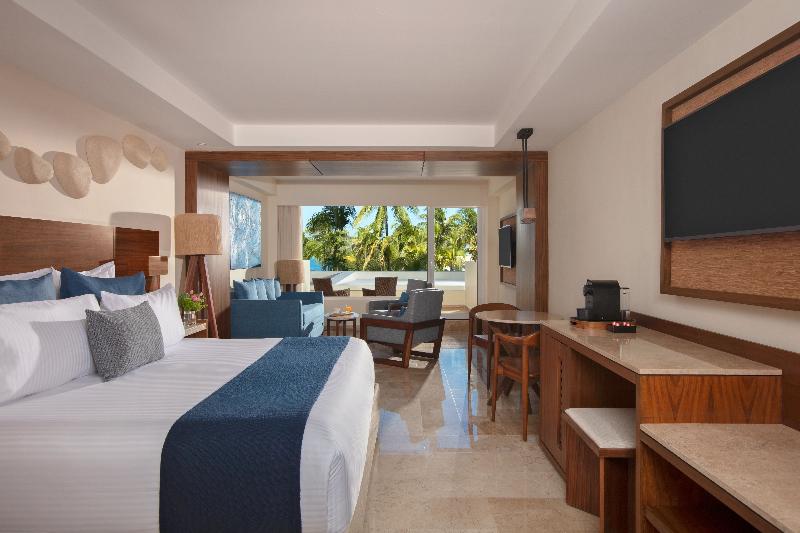 Dreams Sands Cancun image