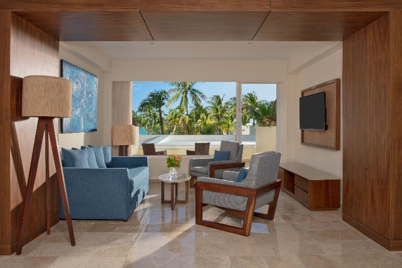 Dreams Sands Cancun image