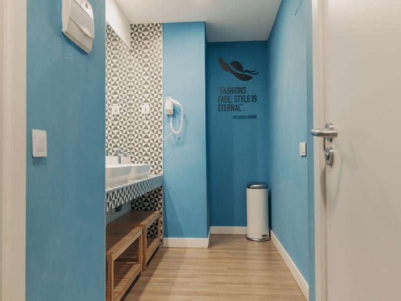 Mola! Hostel & Suites image