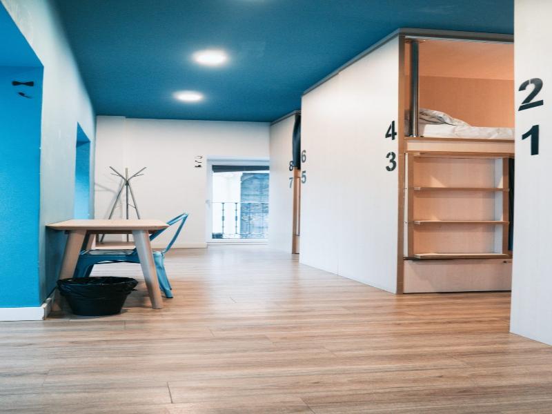Mola! Hostel & Suites image