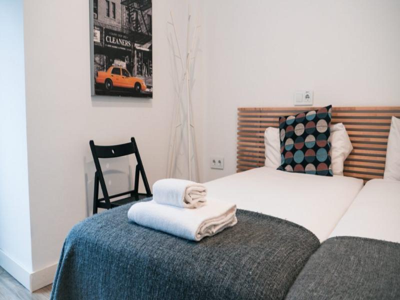 Mola! Hostel & Suites image
