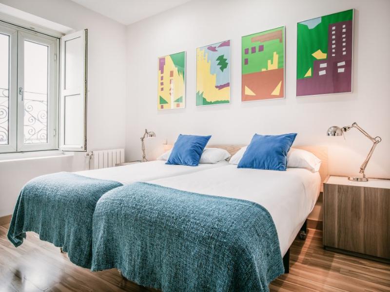 Mola! Hostel & Suites image