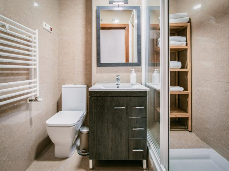 Mola! Hostel & Suites image