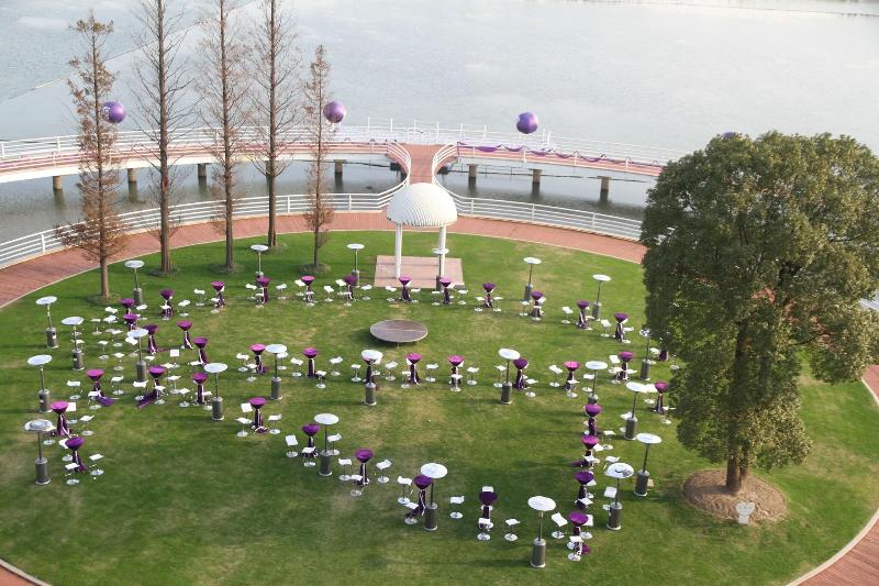 Sheraton Huzhou Hot Spring Resort image