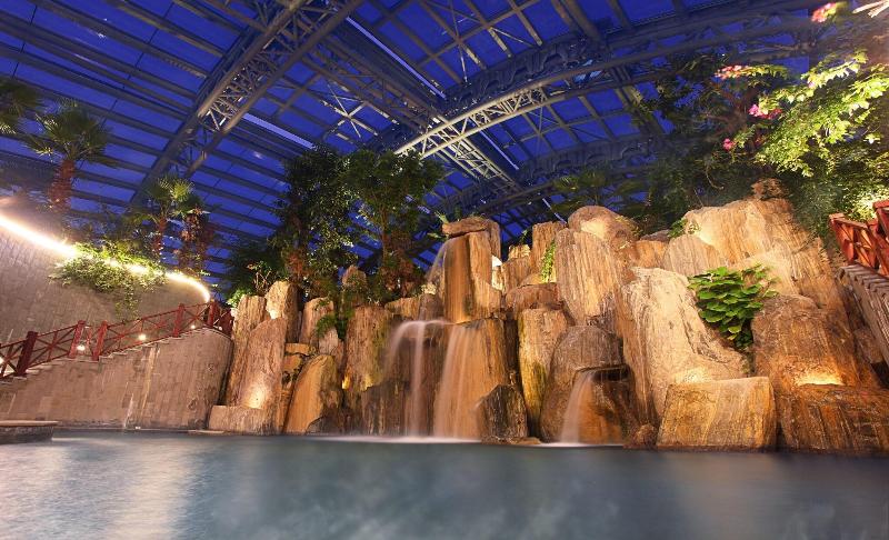 Sheraton Huzhou Hot Spring Resort image