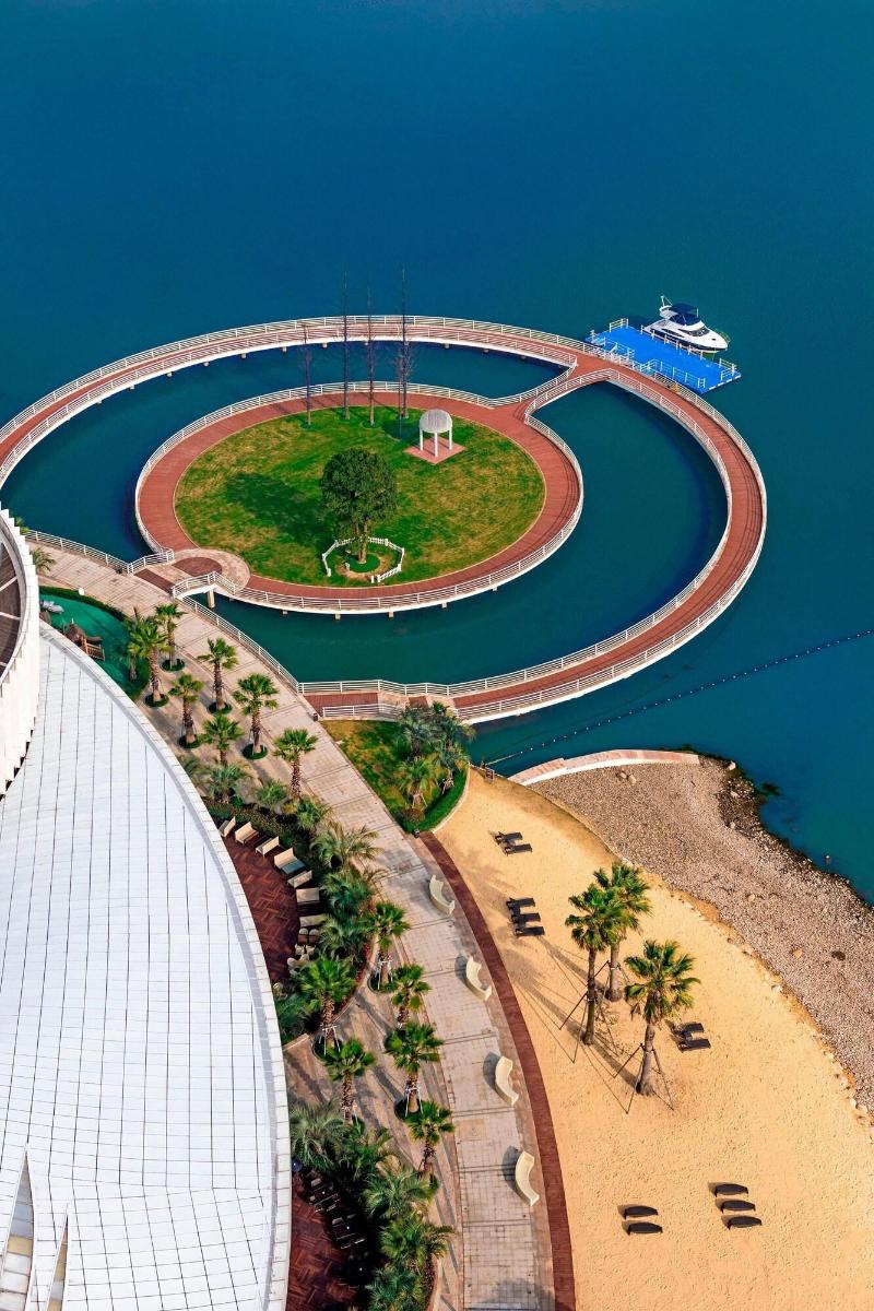 Sheraton Huzhou Hot Spring Resort image