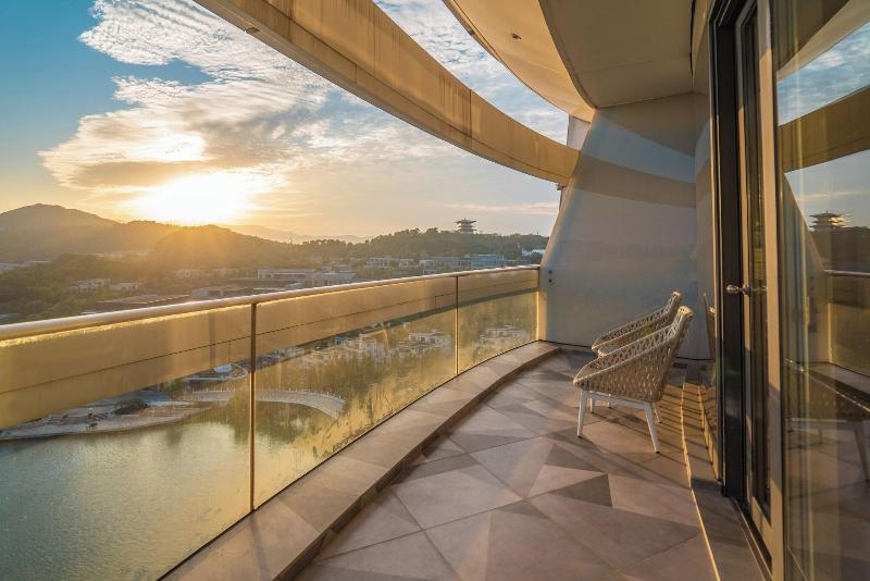 Sheraton Huzhou Hot Spring Resort image