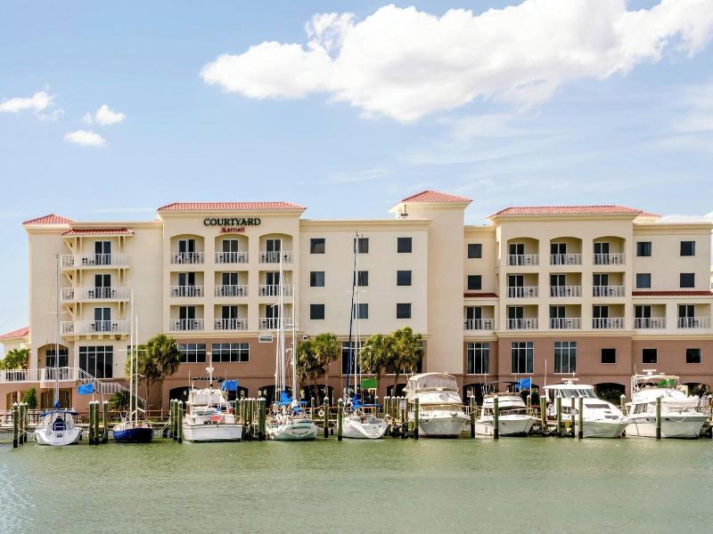 Courtyard St. Petersburg Clearwater/Madeira Beach image