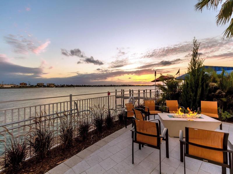 Courtyard St. Petersburg Clearwater/Madeira Beach image