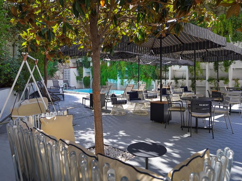 Stay in style at H10 Metropolitan