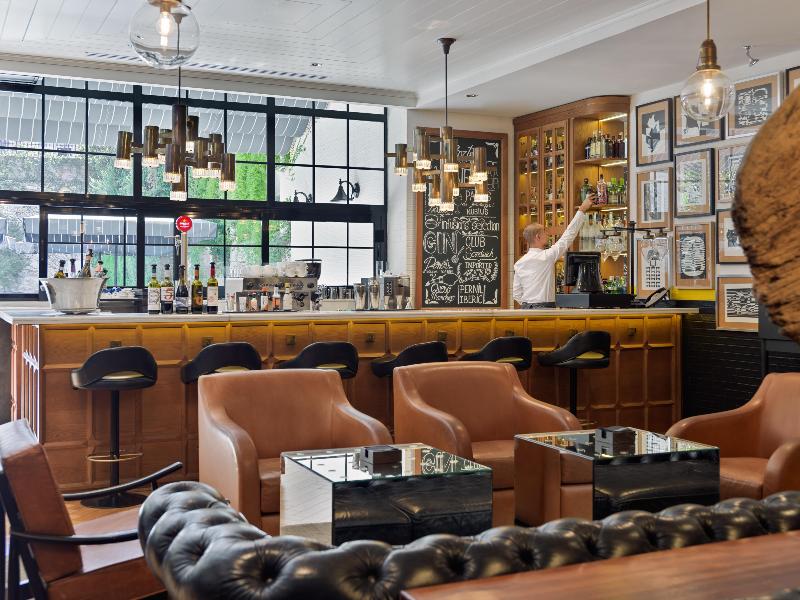 Stay in style at H10 Metropolitan