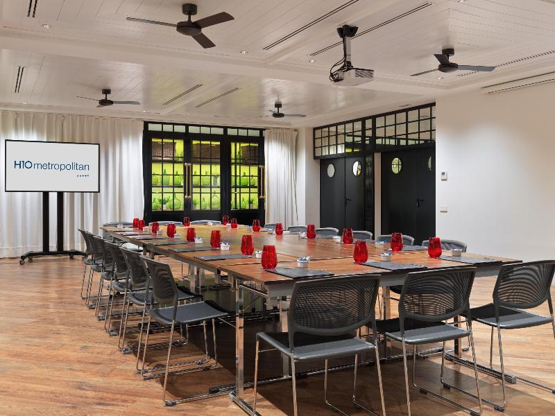 Stay in style at H10 Metropolitan