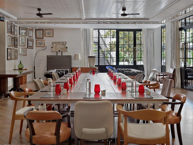 Stay in style at H10 Metropolitan