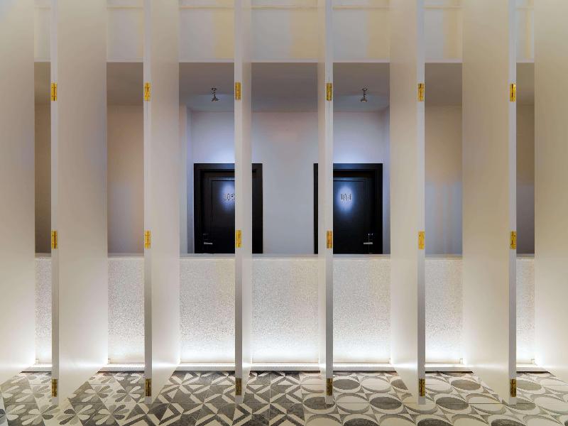 Stay in style at H10 Metropolitan