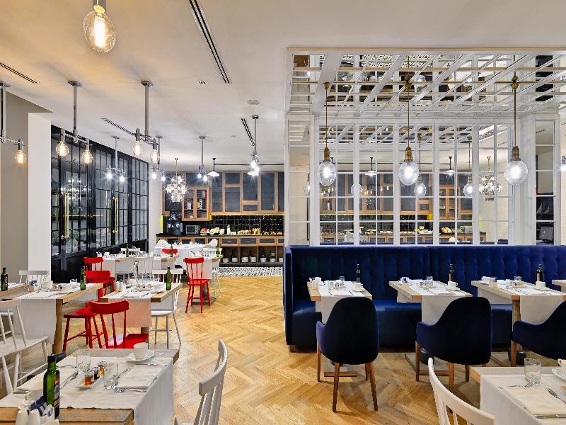 Stay in style at H10 Metropolitan