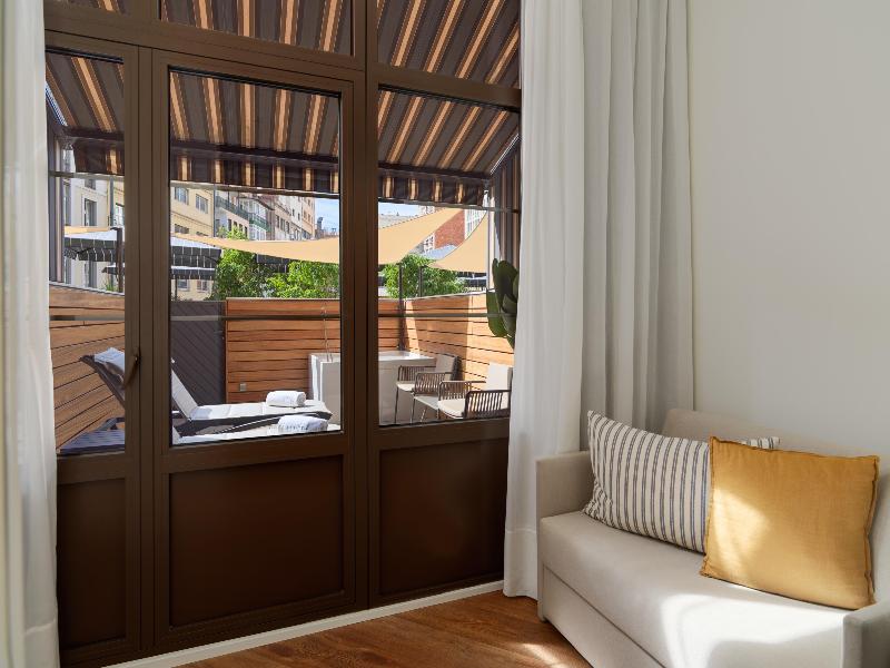 Stay in style at H10 Metropolitan