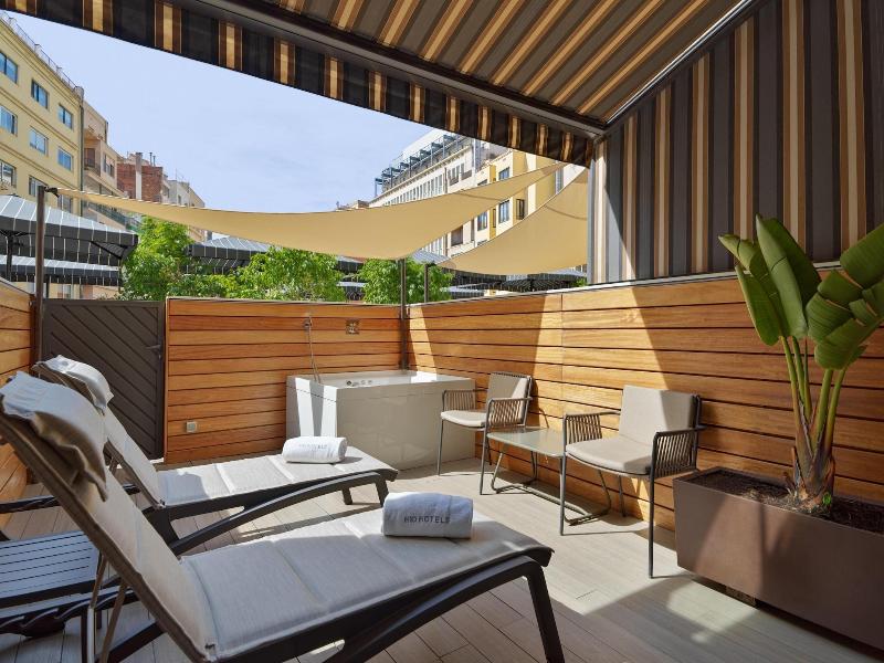 Stay in style at H10 Metropolitan