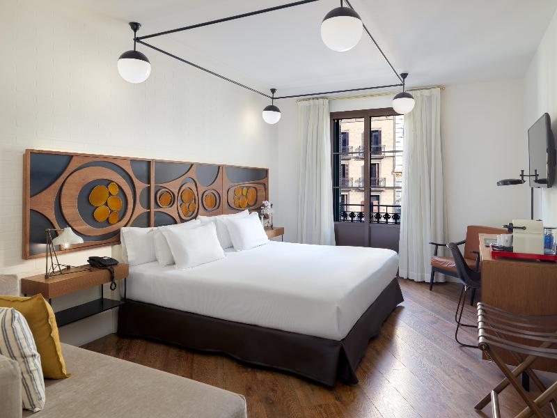 Stay in style at H10 Metropolitan