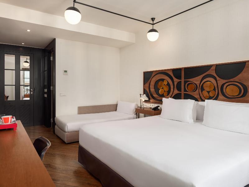 Stay in style at H10 Metropolitan