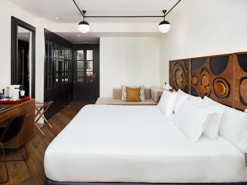 Stay in style at H10 Metropolitan