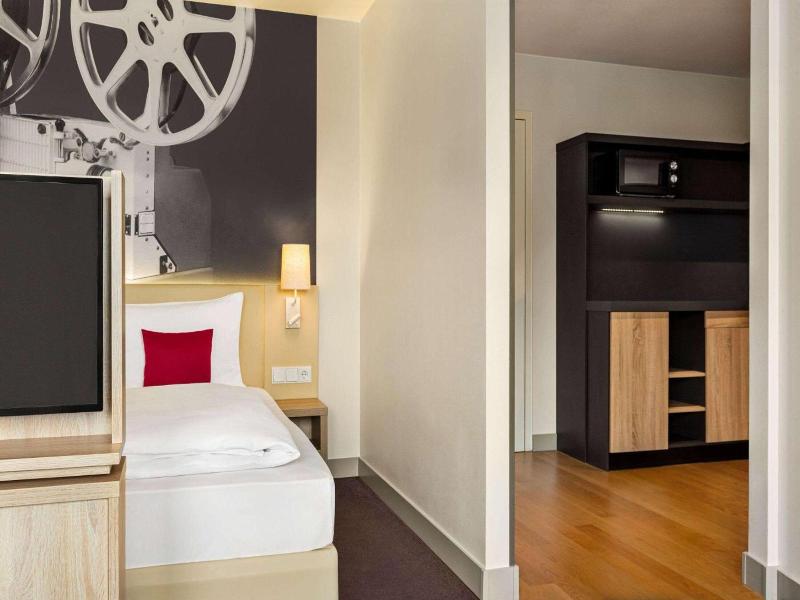 City Hotel Max - Munich West image