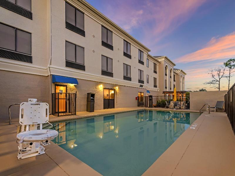Best Western Plus Orlando East- UCF Area image