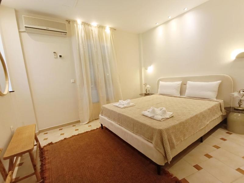 Sea Sun Studios & Apartments