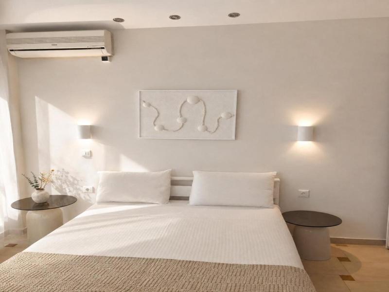 Sea Sun Studios & Apartments