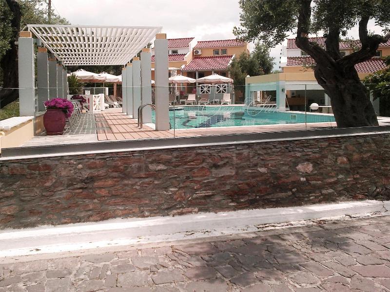 Sea Sun Studios & Apartments