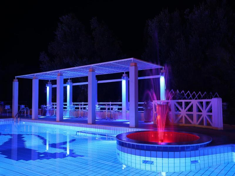 Sea Sun Studios & Apartments