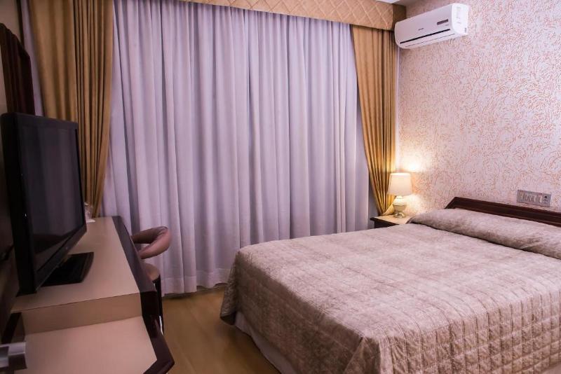 Jaragua Hotel image