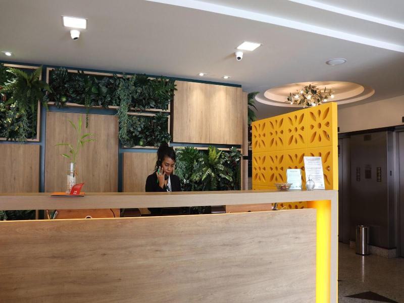 Kayros Hotel