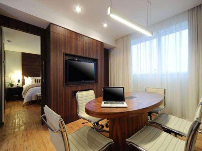 DOUBLE KING BED NON SMOKING — photo 4