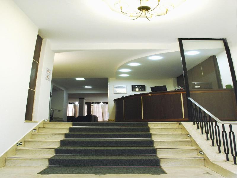 Turrance White Hotel