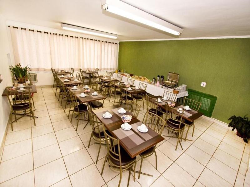 Turrance White Hotel
