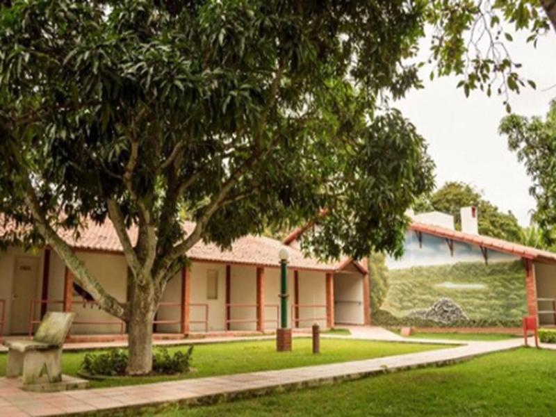 Serrano De Martins Hotel
