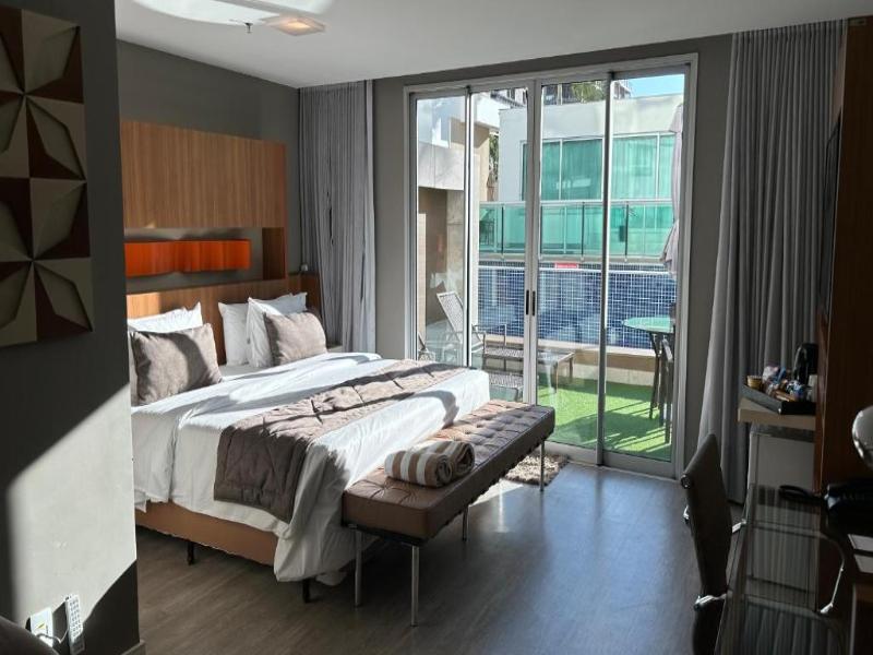 Jade Hotel image