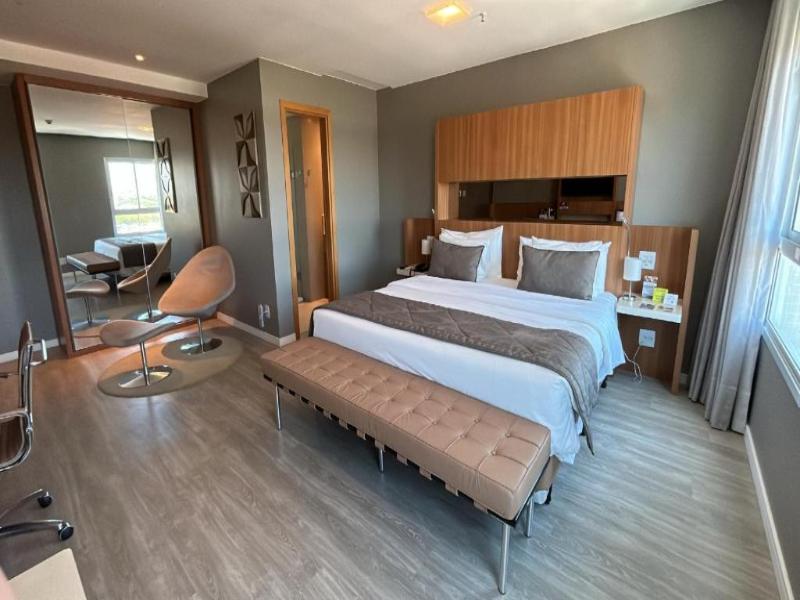 Jade Hotel image