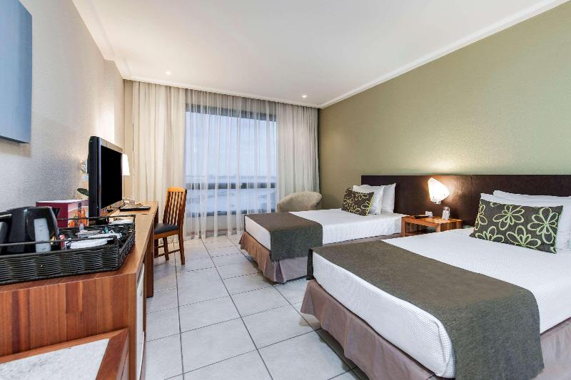Hotel Comfort Suites Vitoria