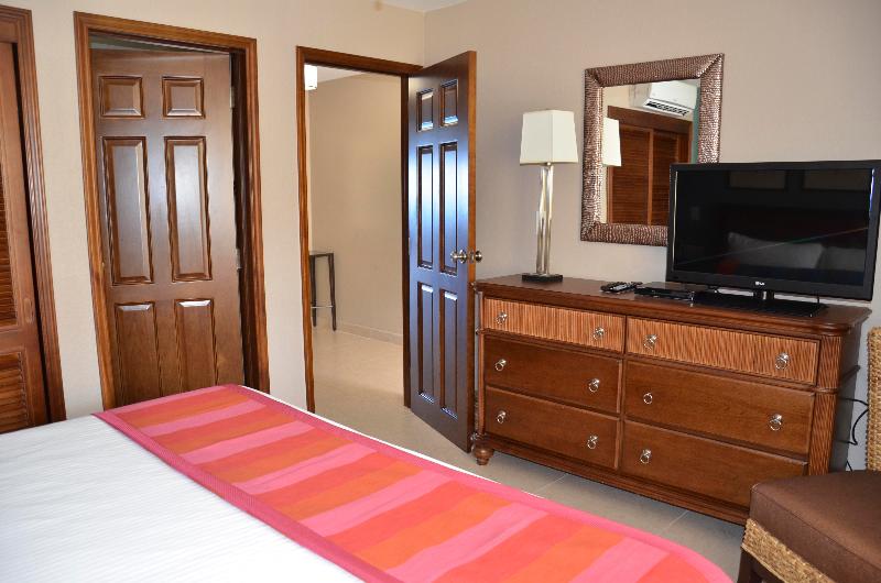 Simpson Bay Resort, Marina & Spa image