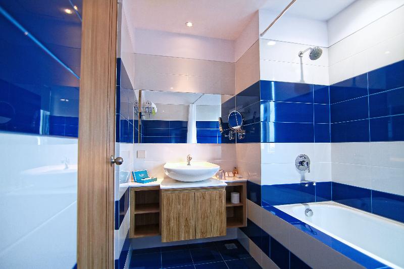 Mooz Hotel Surabaya - Jemursari image